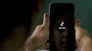 Cara Stitch Video di area TikTok dengan Mudah