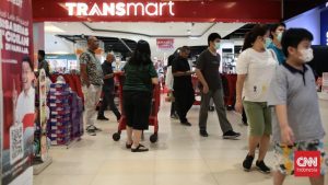 Belanja Hemat Tengah Bulan Cuma di area Transmart Full Day Sale