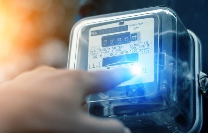 Perbedaan Bayar Listrik Online Dan Langsung